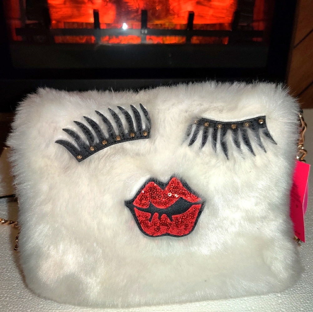 Betsey Johnson NWT Fur Goodness Handbag Muff $98